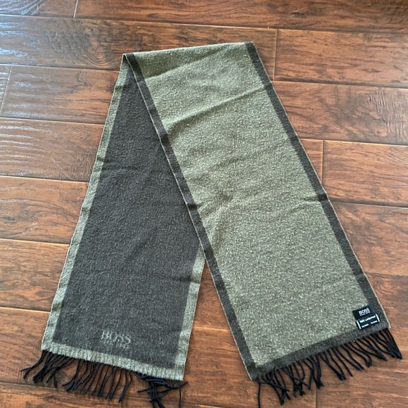 Men’s Hugo Boss Wool Scarf